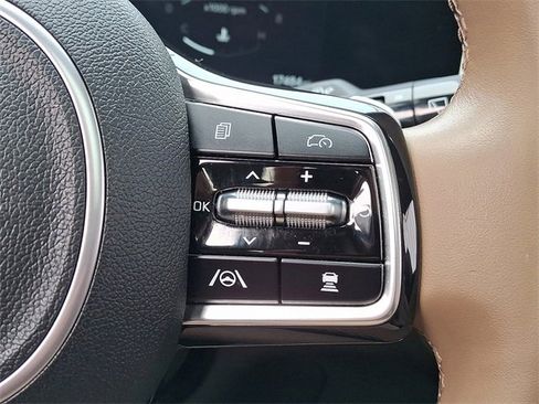 Certified 2025 Kia Sorento SX Prestige w/ Olive Brown Leather Package image 22