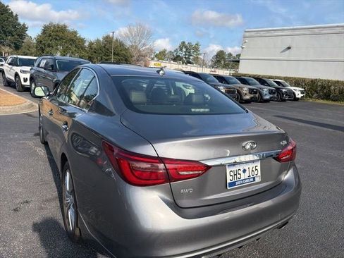 Used 2019 INFINITI Q50 Luxe w/ Essential Package (3.0T Luxe) image 9