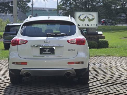 Used 2017 INFINITI QX50 AWD w/ Premium Package image 7