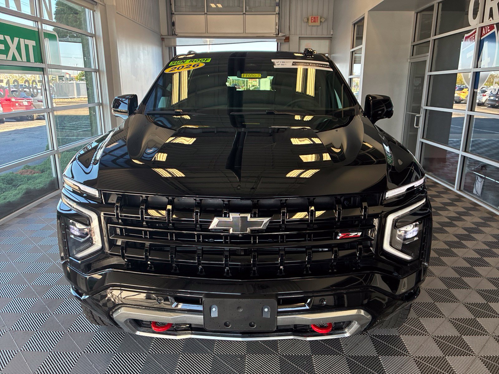 Used 2026 Chevrolet Suburban Z71 w/ Sun And Tow Package AWD/4WD image 2