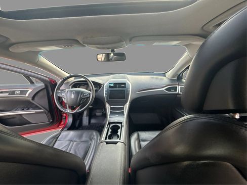 Used 2013 Lincoln MKZ FWD image 25