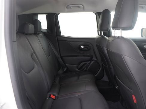 Used 2023 Jeep Renegade Trailhawk w/ Trailhawk Elite Group AWD/4WD image 14