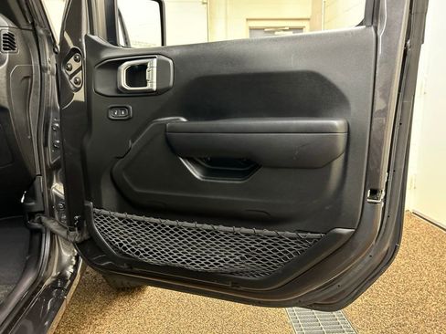 Used 2021 Jeep Gladiator Sport w/ Quick Order Package 24Q 80Th AWD/4WD image 16