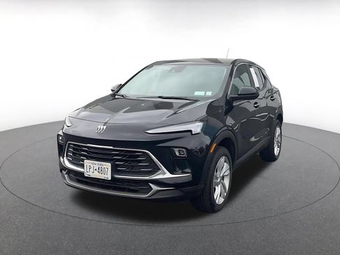 Used 2025 Buick Encore GX Preferred AWD/4WD image 7