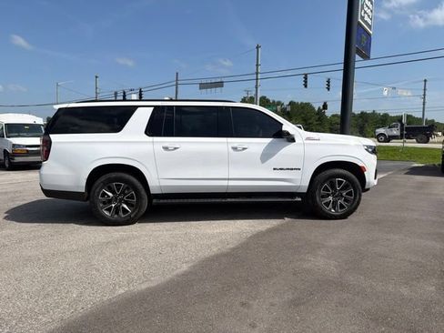 Used 2024 Chevrolet Suburban Z71 w/ Luxury Package AWD/4WD image 5