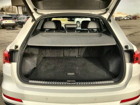 Used 2025 Audi Q3 2.0T Premium image 23