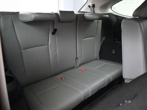 Used 2022 Toyota Highlander Limited image 16