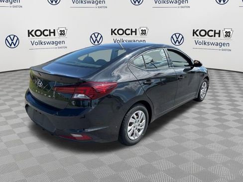 Used 2020 Hyundai Elantra SE w/ Cargo Package (C1) FWD image 8