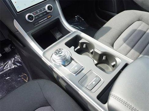 New 2024 Ford Edge SE image 14