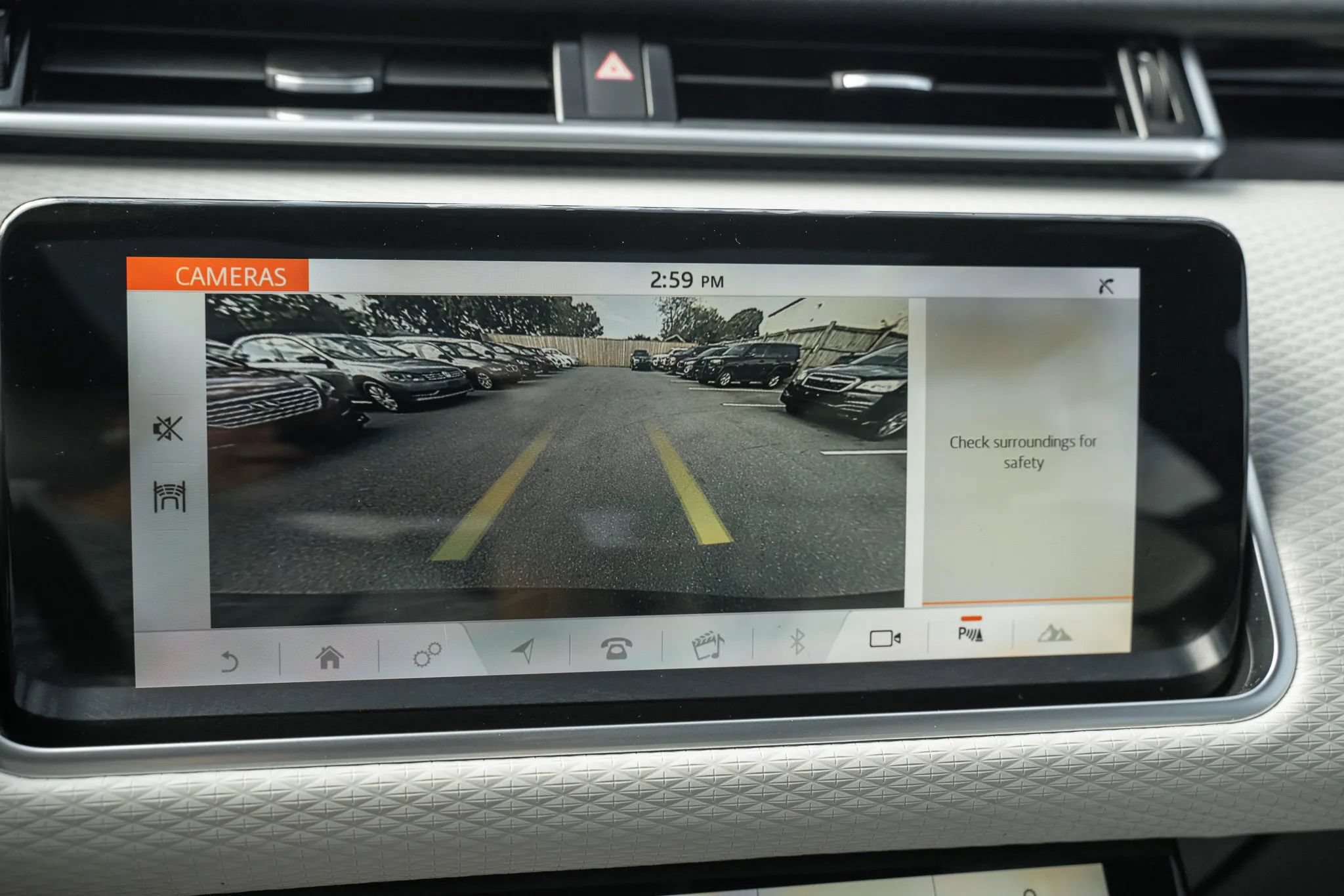 Used 2020 Land Rover Range Rover Velar R-Dynamic S AWD/4WD image 28