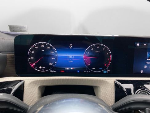 Certified 2025 Mercedes-Benz CLA 250 4MATIC image 11