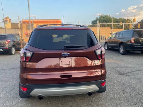 Used 2018 Ford Escape SEL AWD/4WD image 10