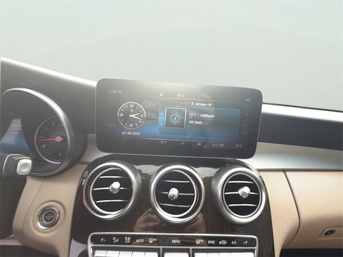 Used 2019 Mercedes-Benz C 300 C 300 image 29