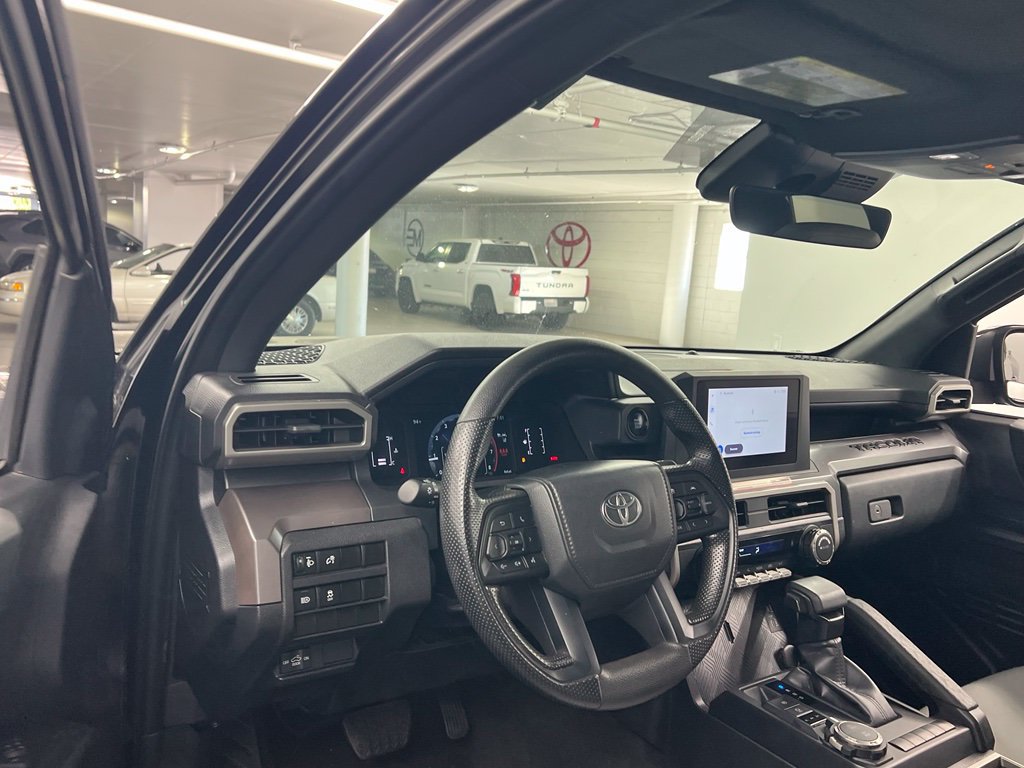 Used 2024 Toyota Tacoma SR5 AWD/4WD image 10