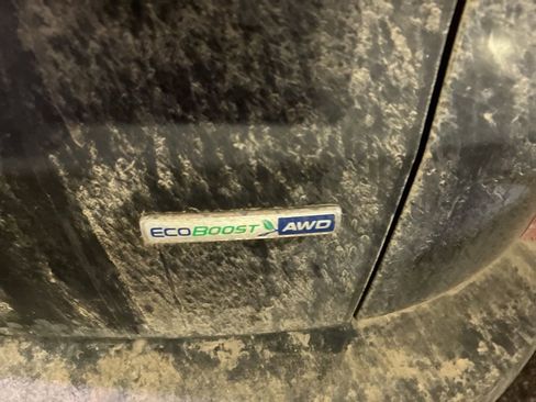 Used 2020 Ford Escape SE image 21