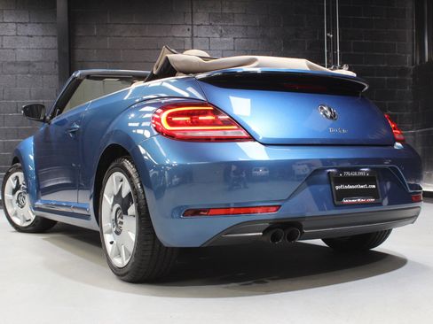 Used 2018 Volkswagen Beetle 2.0T SE w/ SE Premium Package image 13