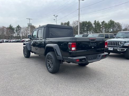 New 2026 Jeep Gladiator Sport image 5