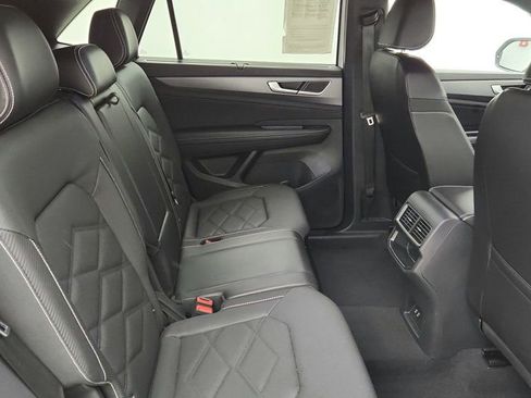 Used 2024 Volkswagen Atlas Cross Sport SE image 20