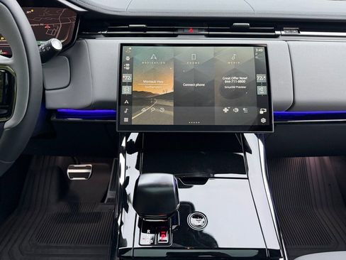 Used 2025 Land Rover Range Rover Sport SV Edition Two image 24