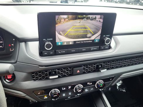 Used 2025 Honda Accord SE image 19