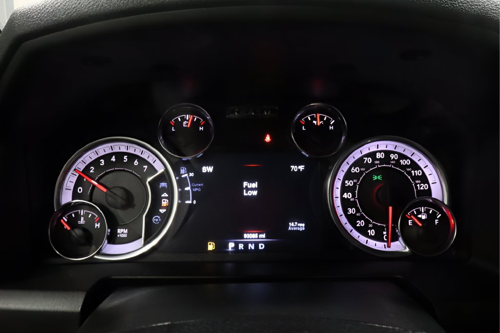Used 2019 RAM 1500 Warlock AWD/4WD image 17