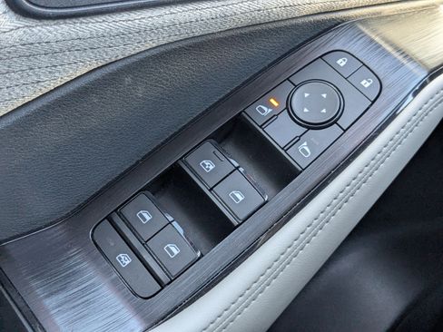 Certified 2023 Nissan Rogue SV image 22