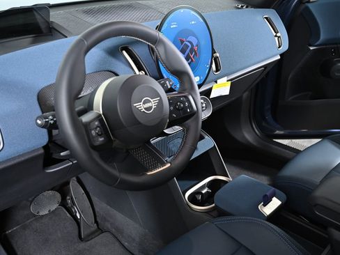 Certified 2025 MINI Cooper Countryman S image 10