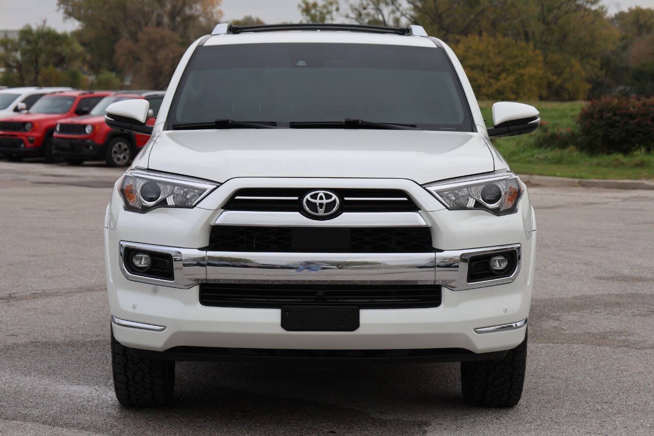 Used 2022 Toyota 4Runner Limited AWD/4WD image 5