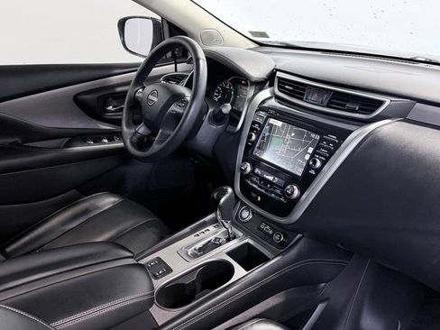 Used 2024 Nissan Murano SL image 12