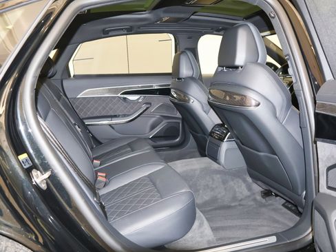 Used 2023 Audi S8 w/ S8 Executive Package image 53