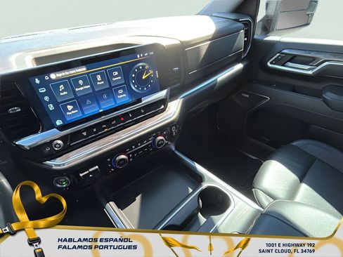 Used 2025 Chevrolet Silverado 2500 LTZ w/ LTZ Plus Package image 19