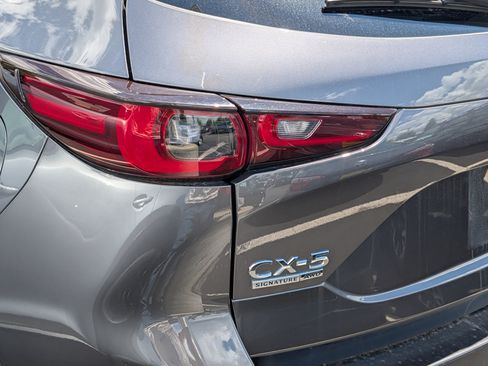 Used 2023 MAZDA CX-5 Signature AWD/4WD image 17