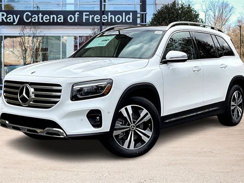 New 2026 Mercedes-Benz GLB 250 4MATIC image 1