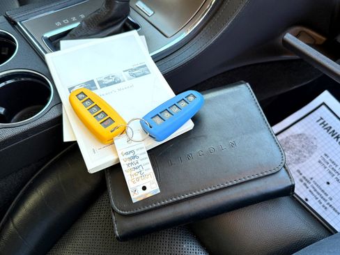 Used 2014 Lincoln MKX AWD w/ Equipment Group 102A image 58