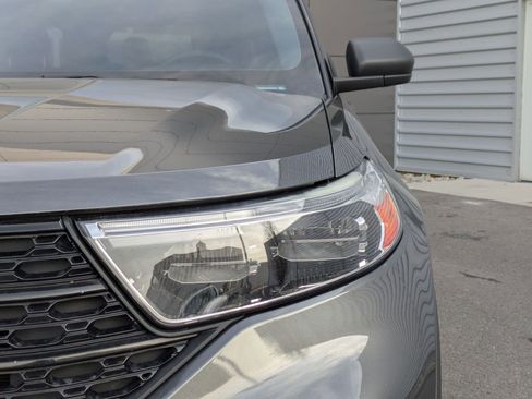 Used 2020 Ford Explorer XLT w/ Comfort Package image 10