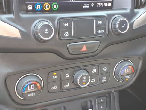 Used 2020 GMC Terrain Denali w/ Denali Premium Package FWD image 26