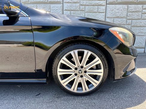 Used 2018 Mercedes-Benz CLA 250 w/ Convenience Package image 11