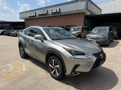 Used 2018 Lexus NX 300 AWD w/ Premium Package image 2