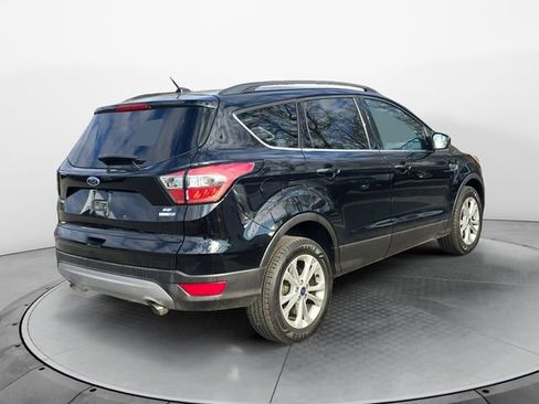 Used 2018 Ford Escape SE image 5