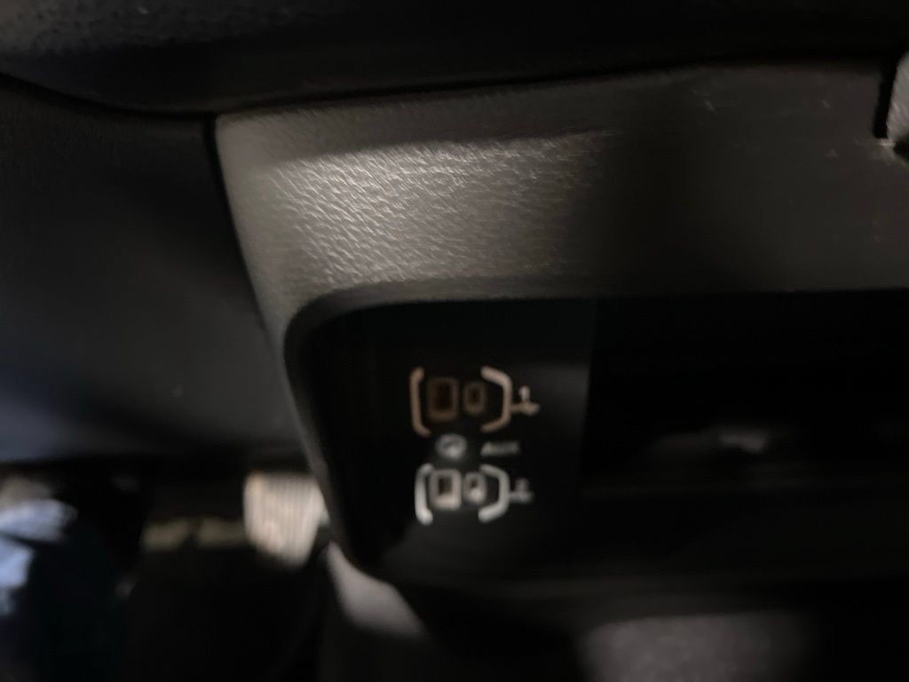 Used 2024 RAM 3500 SLT w/ Quick Order Package 2YG SLT AWD/4WD image 31