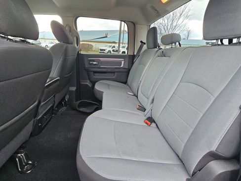 Used 2022 RAM 1500 Classic SLT AWD/4WD image 24