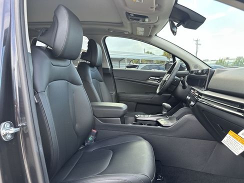 Certified 2026 Kia Sportage SX FWD image 24