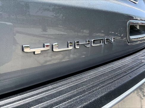 Used 2025 GMC Yukon XL Denali Ultimate AWD/4WD image 37