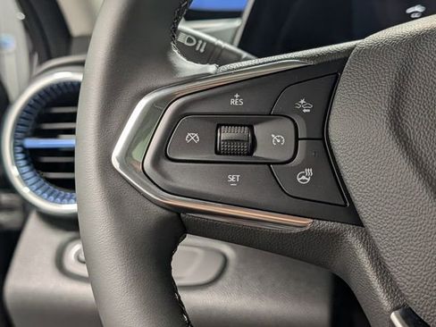 New 2026 Chevrolet Trax LT w/ Sunroof Package image 19