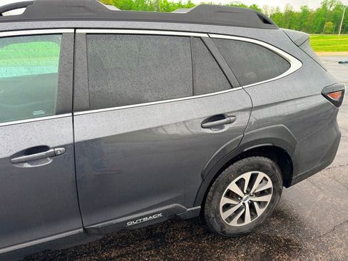 Used 2024 Subaru Outback Premium AWD/4WD image 14