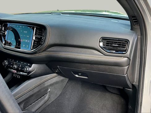 Used 2023 Dodge Durango R/T AWD/4WD image 19