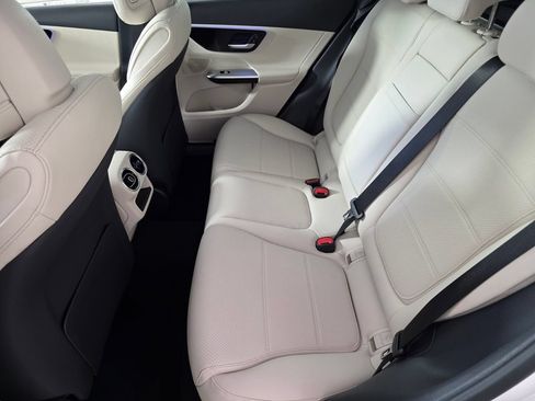 New 2026 Mercedes-Benz GLC 300 4MATIC image 11