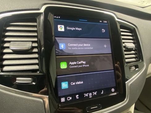 Used 2024 Volvo XC90 B6 Plus w/ Protection Package image 17