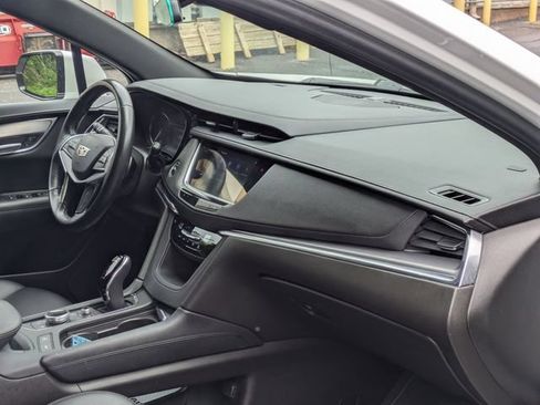 Used 2022 Cadillac XT5 Luxury AWD/4WD image 35