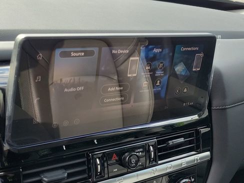 New 2026 Nissan Pathfinder SL image 33